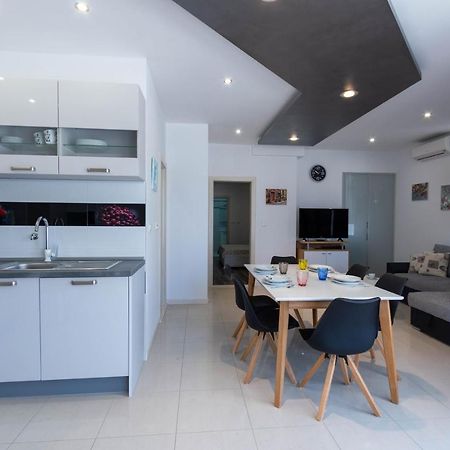 Apartman Dora 珀德垂那 外观 照片