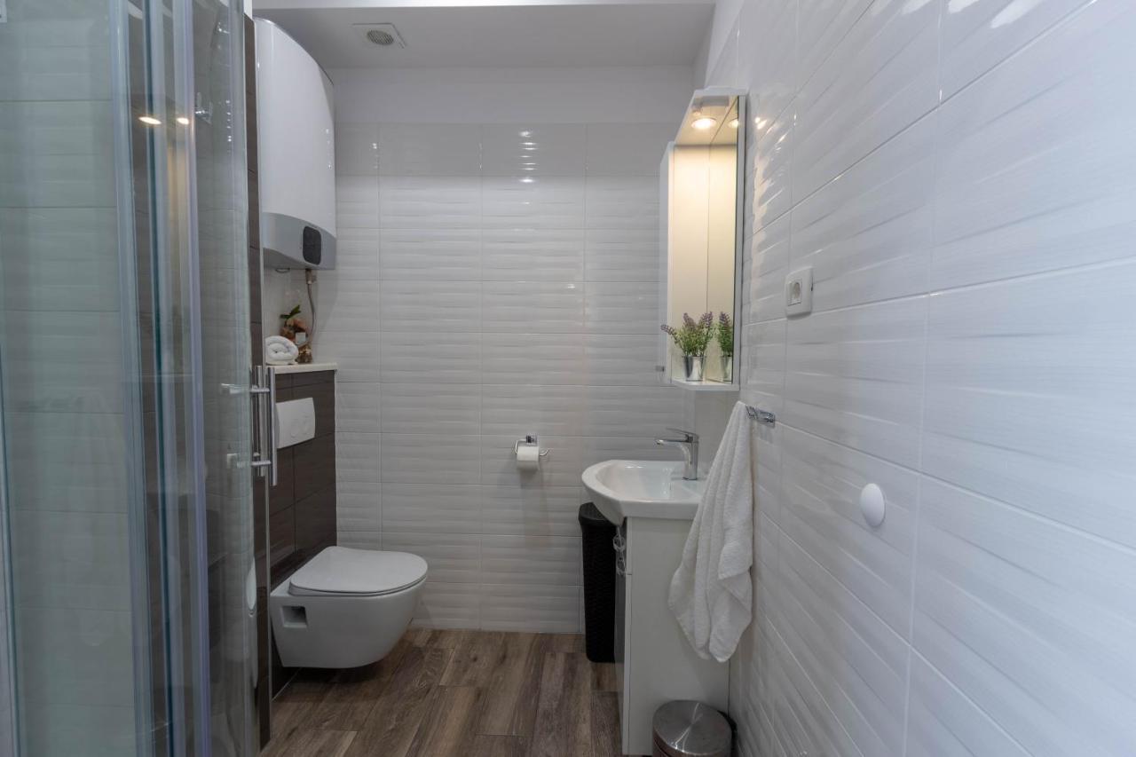 Apartman Dora 珀德垂那 外观 照片